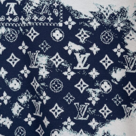 Louis Vuitton Indigo & White Monogram Bandana Crewneck Sweater - Picture 8 of 15